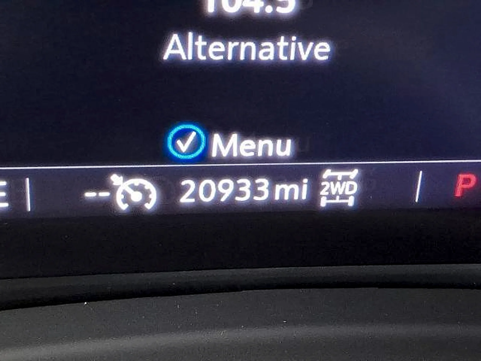 Used 2023 Summit White Buick Preferred AWD image 19