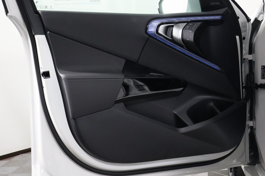 New 2026 Alpine White BMW 30 xDrive image 7