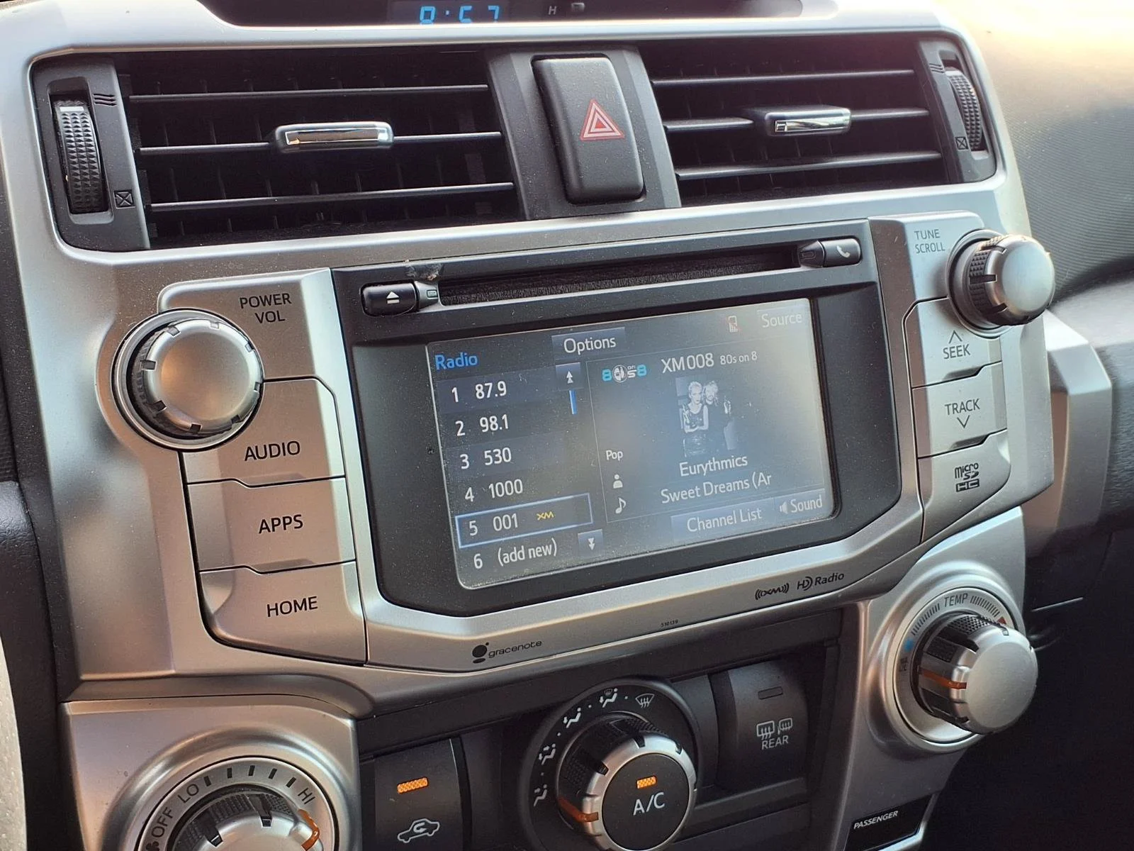 Used 2018 Magnetic Gray Metallic Toyota SR5 Premium image 7