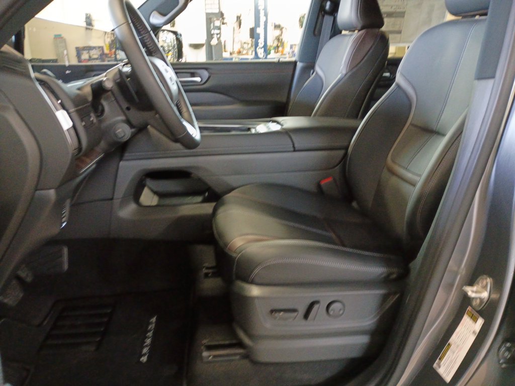 2026 Nissan Armada SL - Photo 12