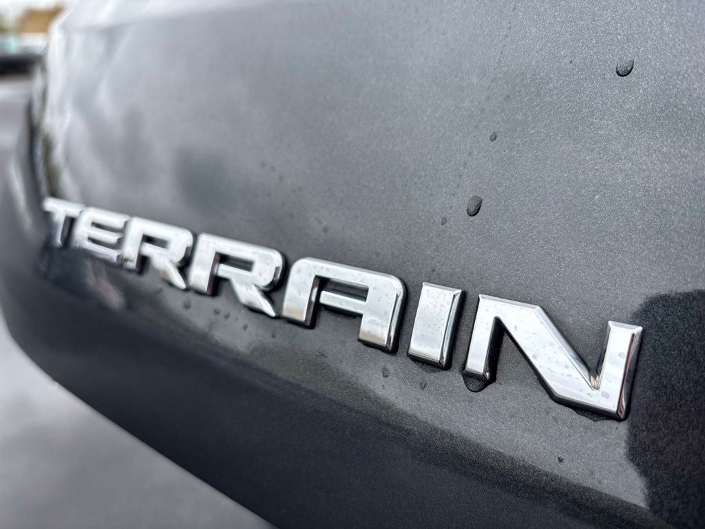 Used 2019 Gray GMC SLE image 32