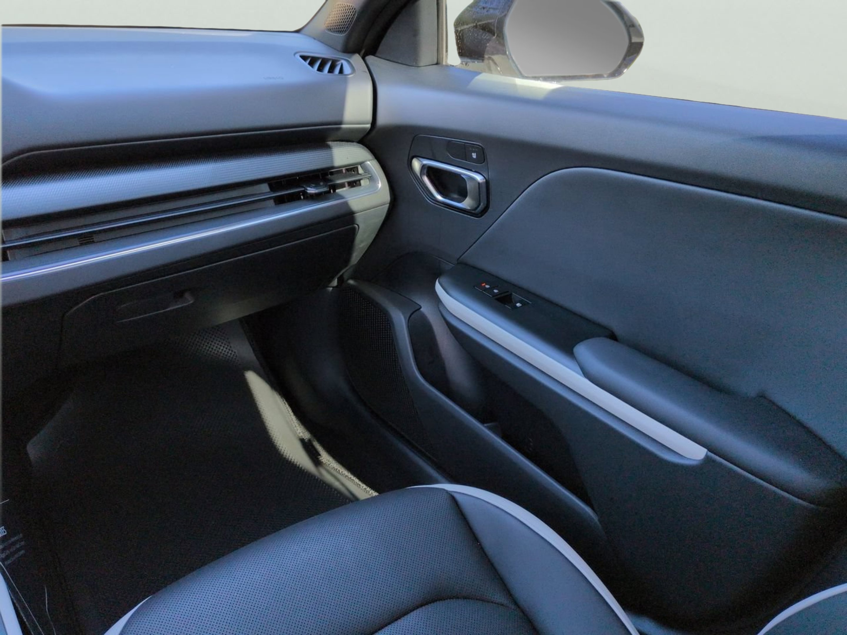 New 2026 Snow White Pearl Kia GT-Line image 12