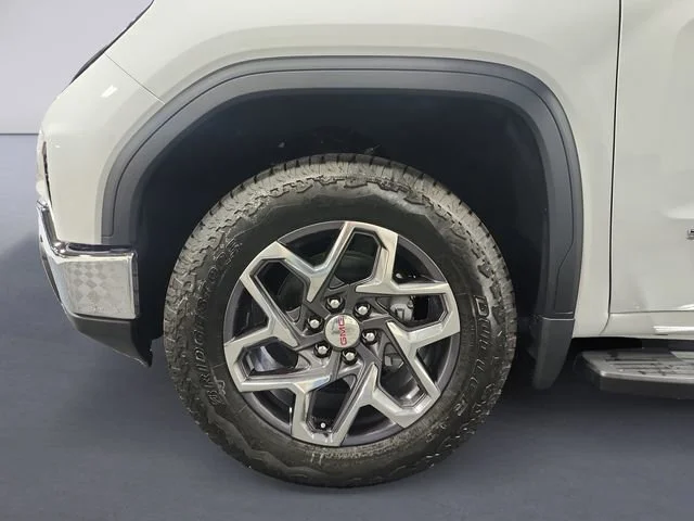 2026 GMC Sierra 1500 SLT - Photo 14