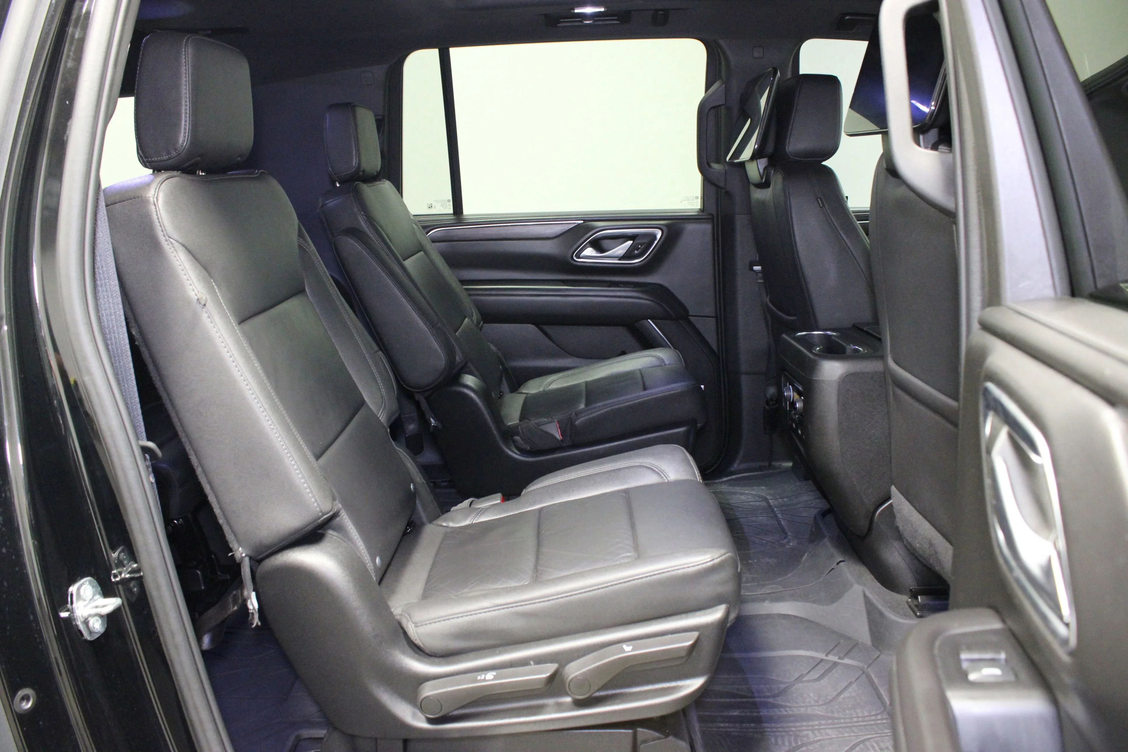 Used 2024 Black Chevrolet Z71 image 18