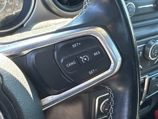 Used 2020 Black Jeep Sport image 31