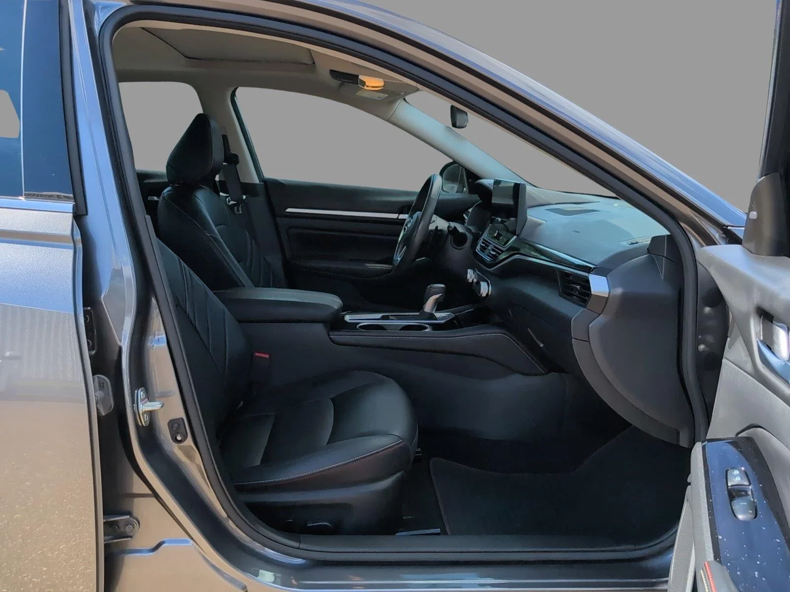 Used 2024 Gun Metallic Nissan 2.5 SR image 17