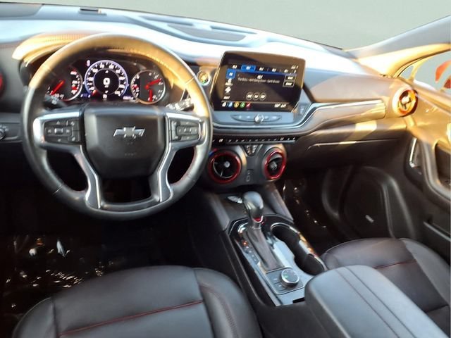 Used 2023 RADIANT RED TINTCOAT Chevrolet RS image 5