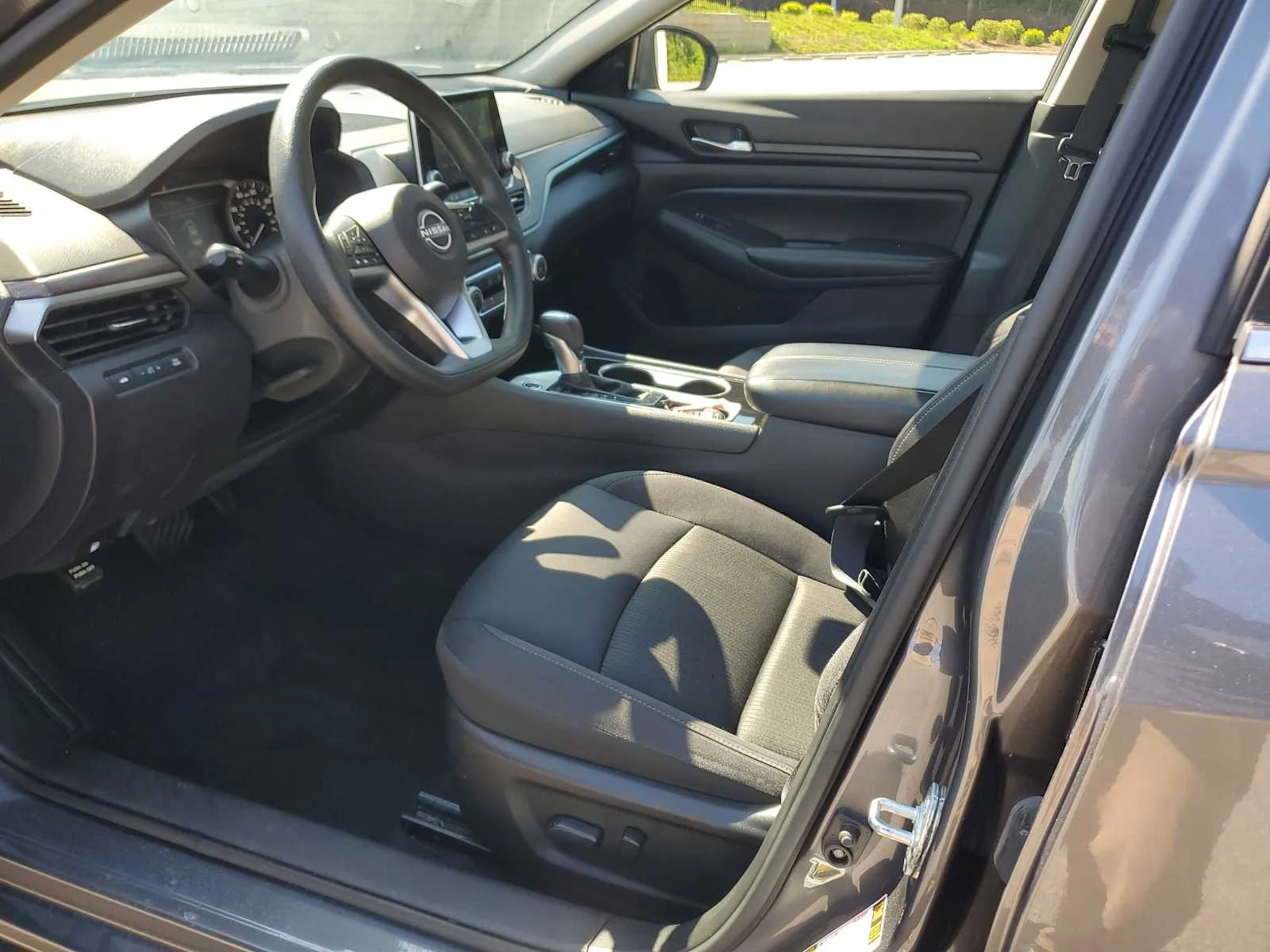 Used 2024 Gun Metallic Nissan 2.5 SV image 16