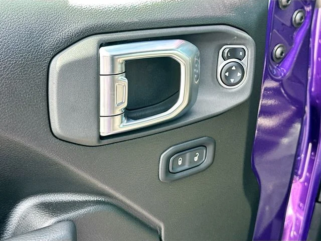 New 2026 Reign Exterior Paint Jeep Sport S image 13