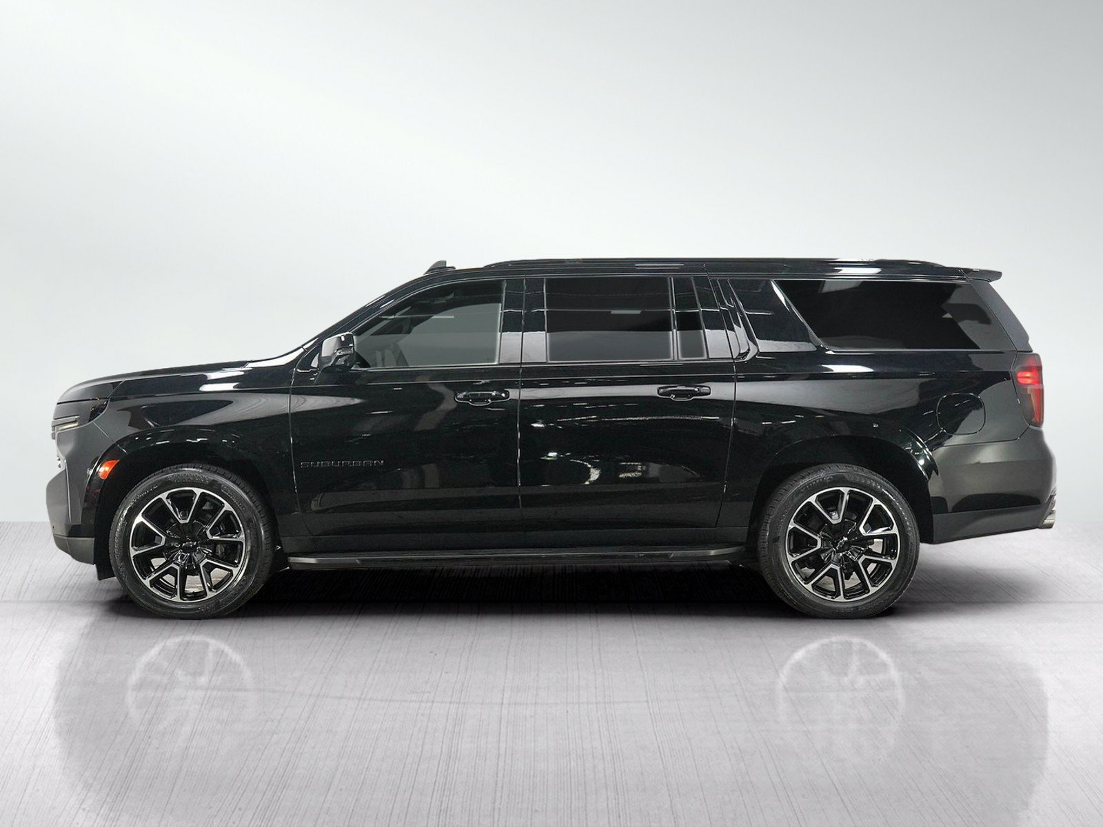 Used 2022 Chevrolet Suburban RST with VIN 1GNSKEKL6NR116028 for sale in White Bear Lake, Minnesota