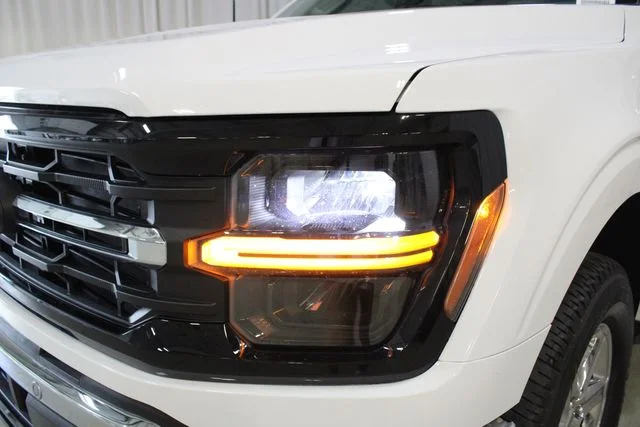 Used 2024 White Ford XLT image 34