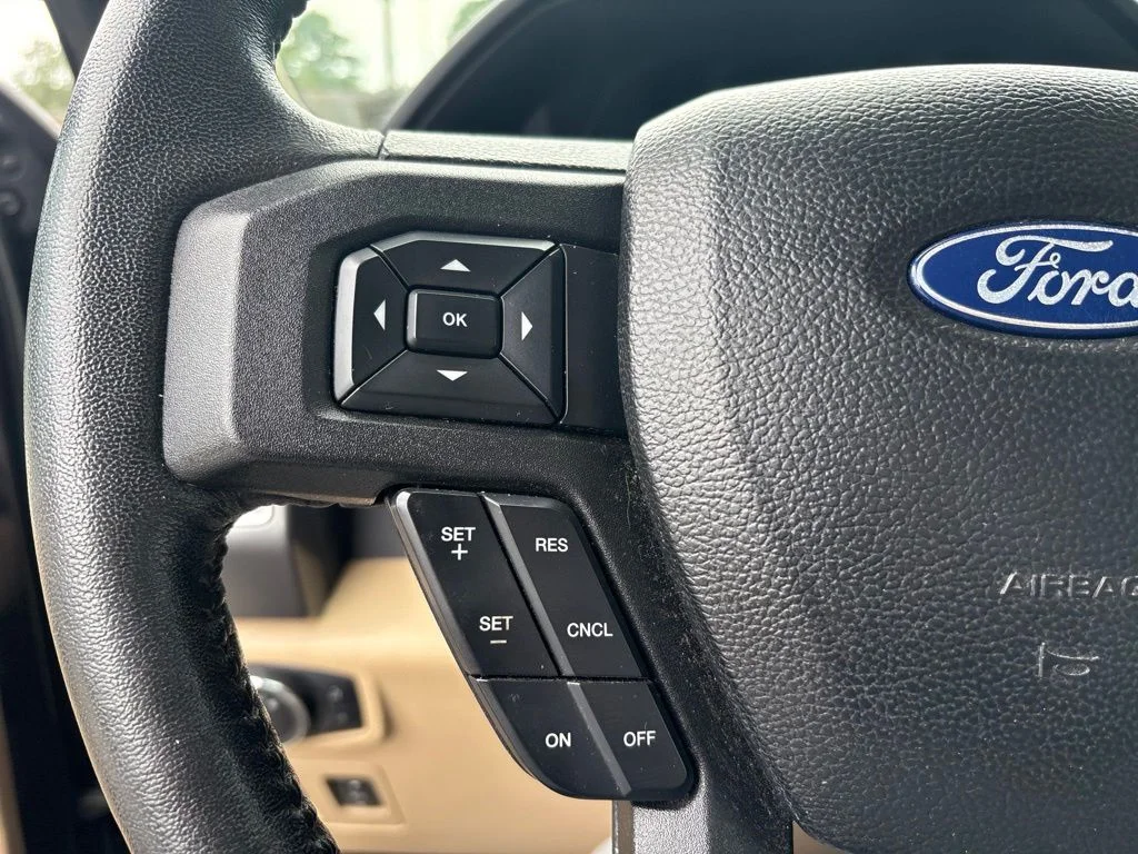 Used 2018 Red Ford XLT image 23