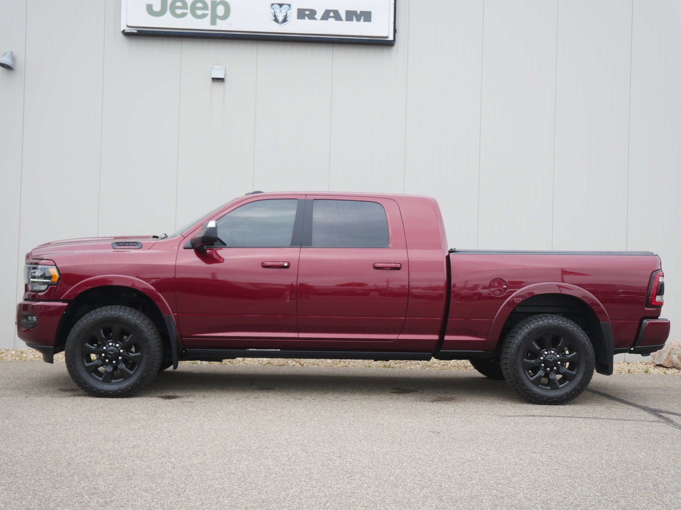 Used 2021 RAM Ram 3500 Pickup Limited with VIN 3C63R3PL2MG618465 for sale in Hastings, Minnesota