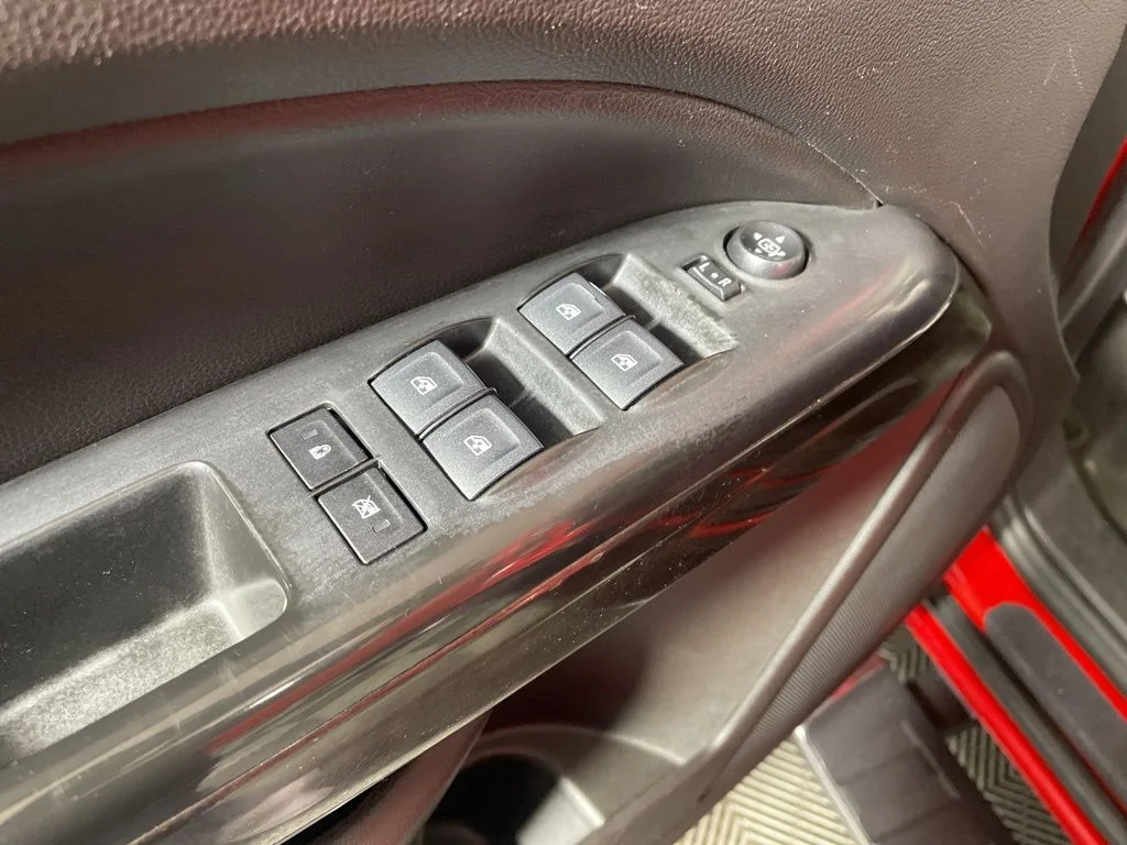 2018 GMC Canyon SLE - Photo 10
