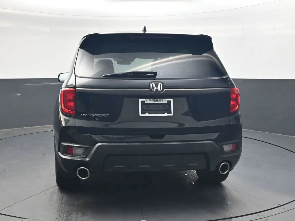 Certified Used 2022 Crystal Black Pearl Honda EX-L image 5