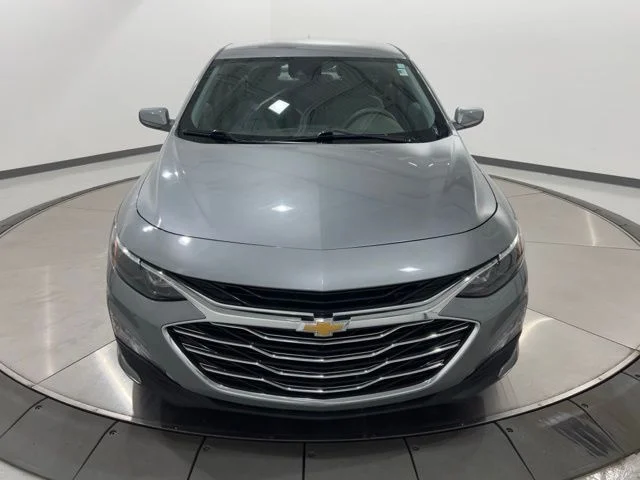 Used 2025 Gray Chevrolet LT image 8