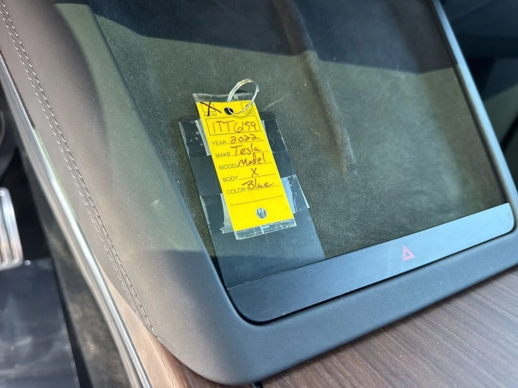 Used 2022  Tesla Base image 37