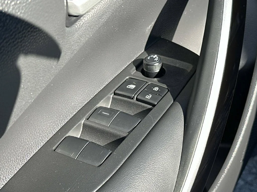 Certified Used 2025  Toyota XLE image 25