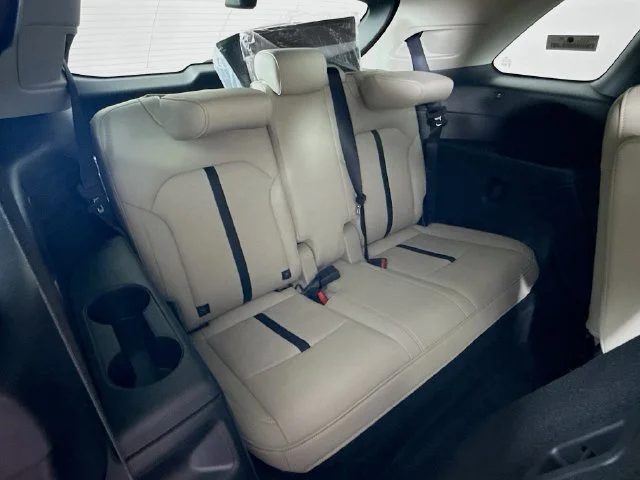 Used 2025 Gray Mazda Preferred image 27