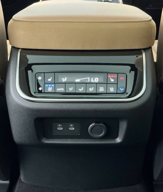 New 2027 Silver INFINITI LUXE image 20