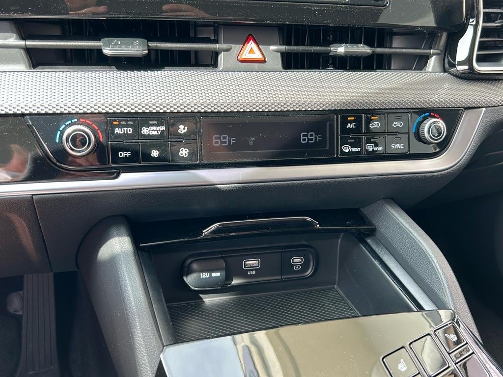 2025 Kia Sportage LX Hybrid - Photo 21