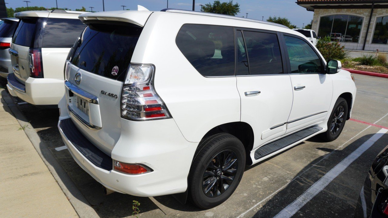 Used 2016 White Lexus  image 6