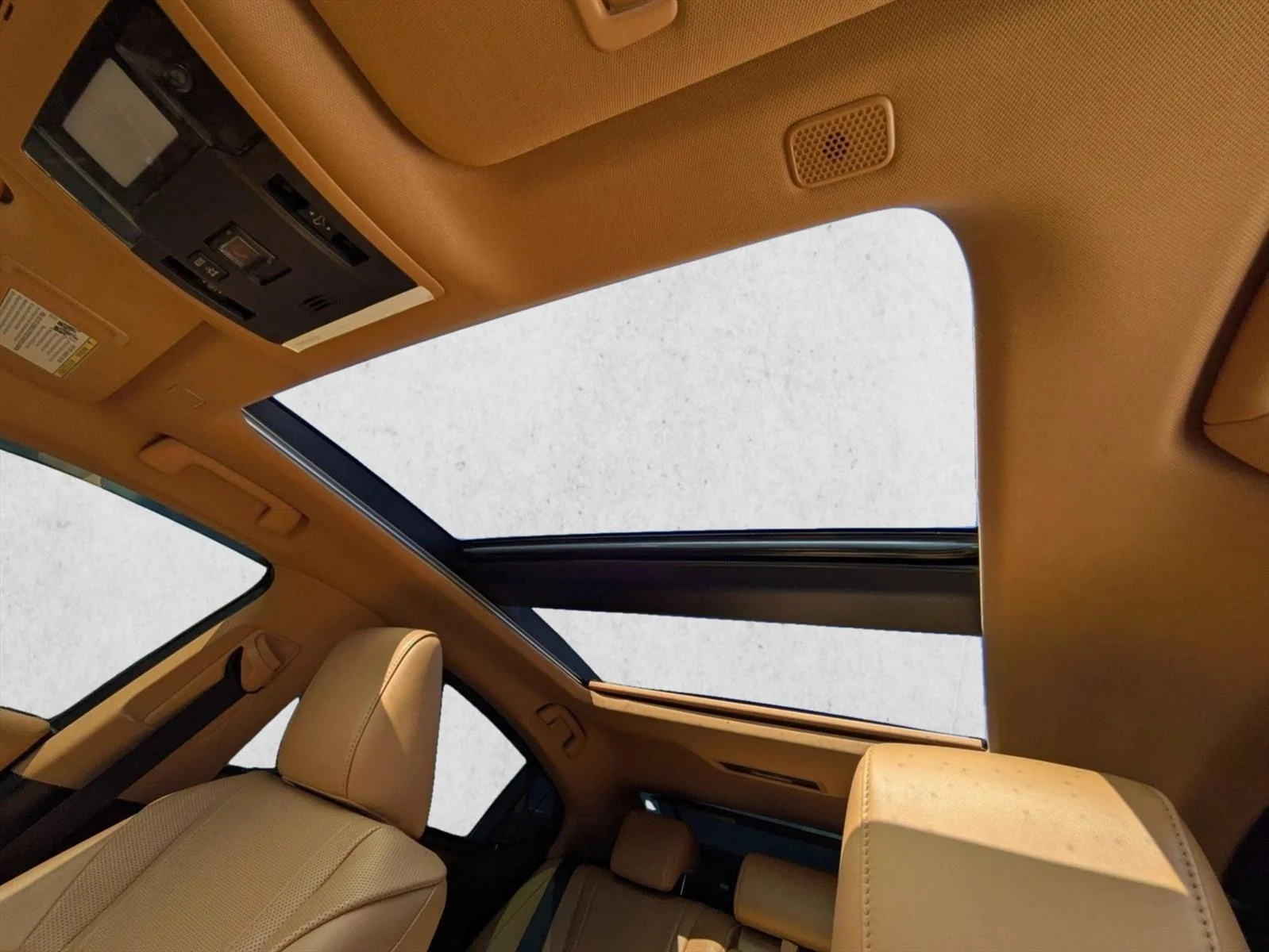Used 2024 Cloudburst Gray Lexus ES 350 Ultra Luxury image 15