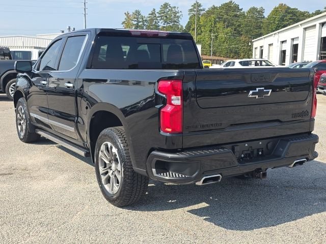2024 Chevrolet Silverado 1500 High Country photo 3