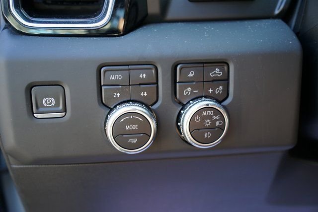 2025 GMC SIERRA - Image 13