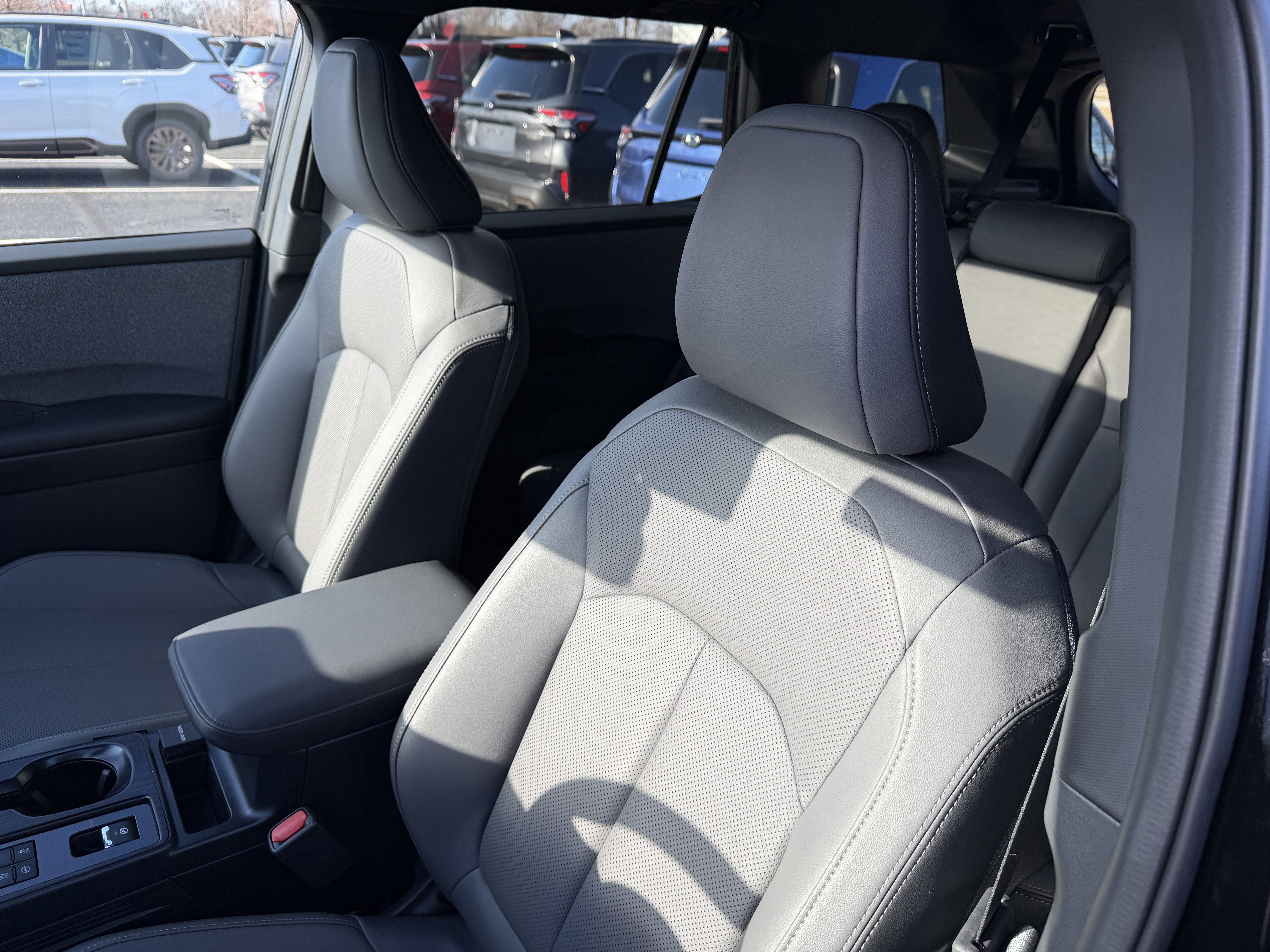 2026 Subaru Outback Limited - Photo 13