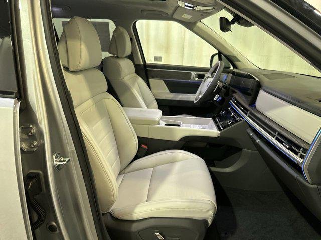 New 2026 Shimmering Silver Hyundai Calligraphy AWD image 15