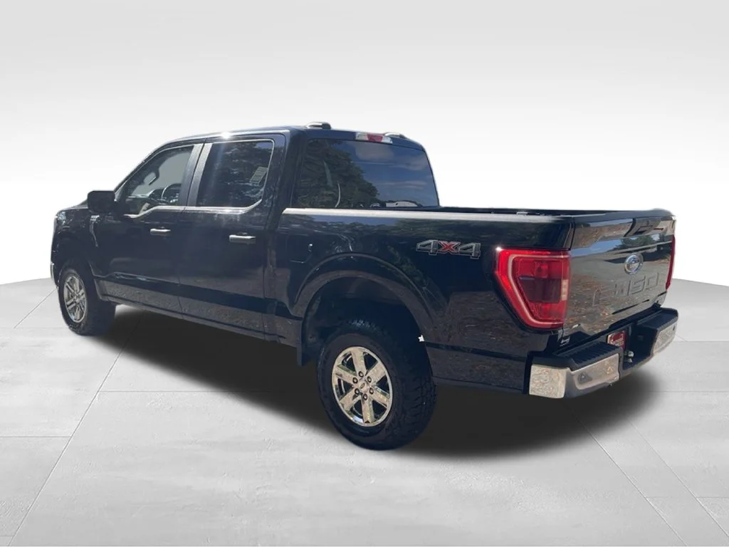Used 2023 Black Ford XLT image 3