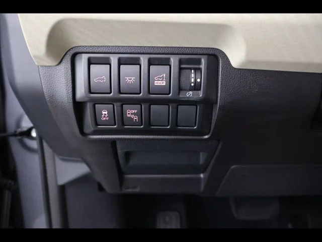 Used 2020 Gray Subaru Premium image 29