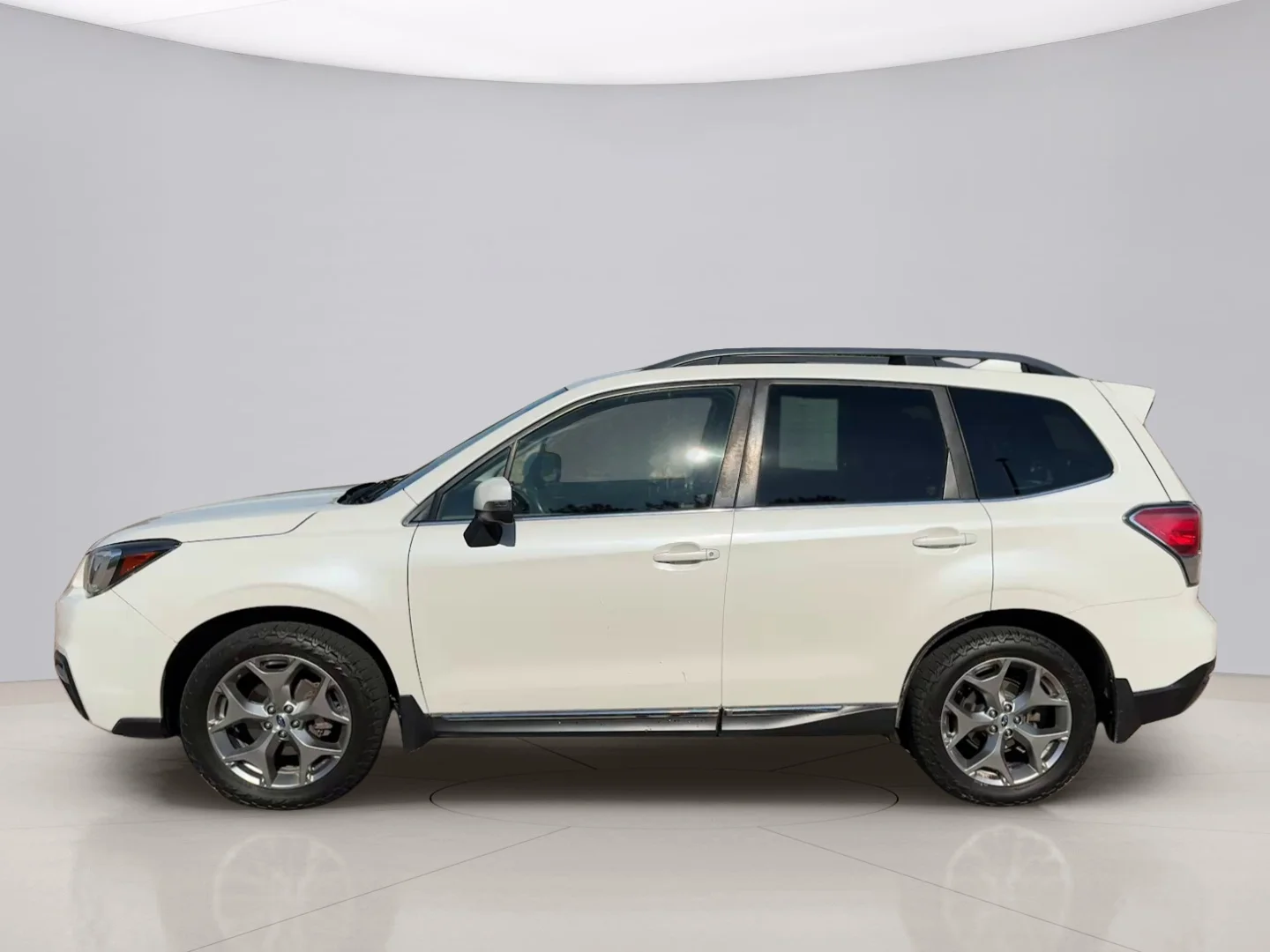 Used 2017 White Subaru 2.5I TOURING image 2