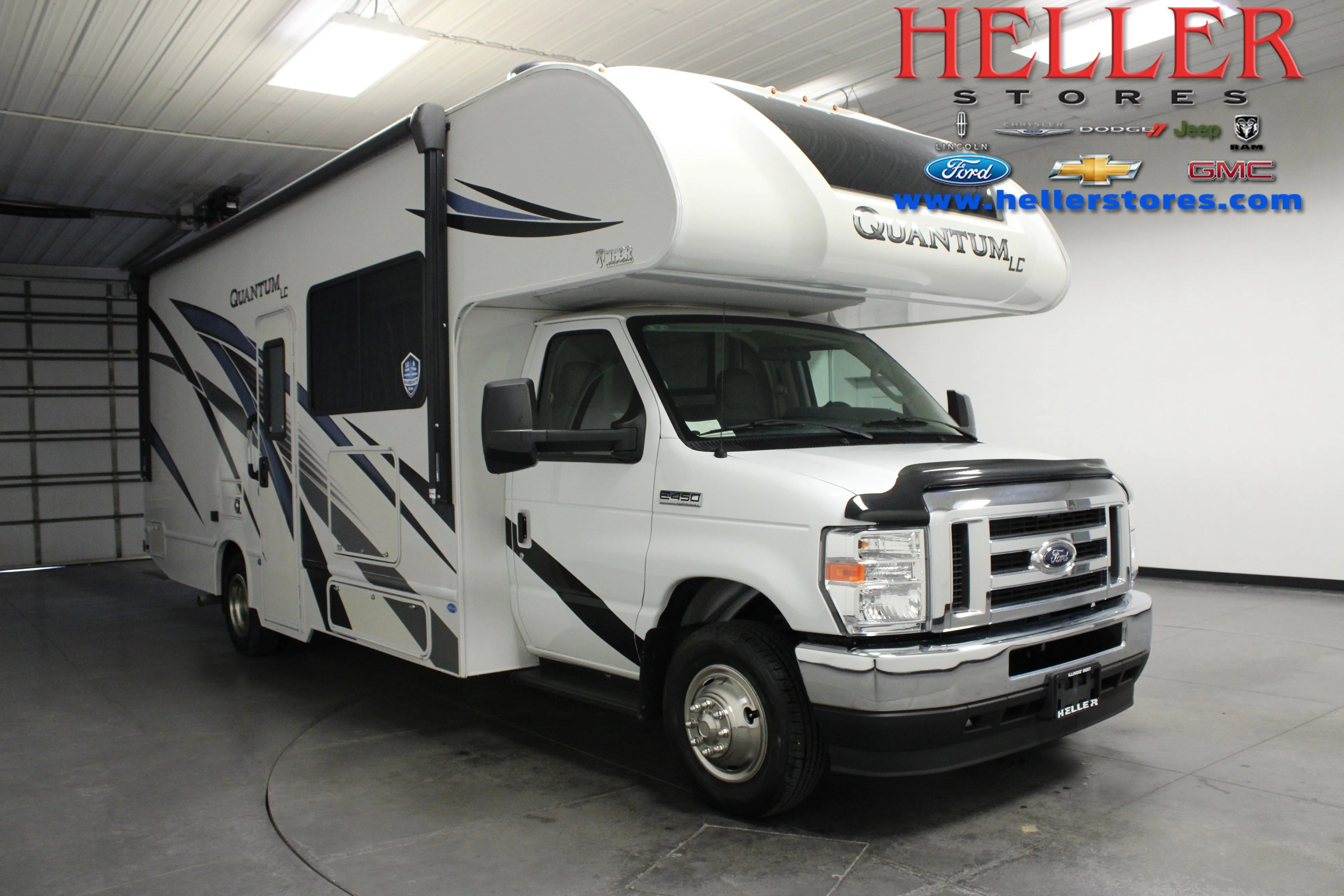 Used 2023 Oxford White Ford  image 1