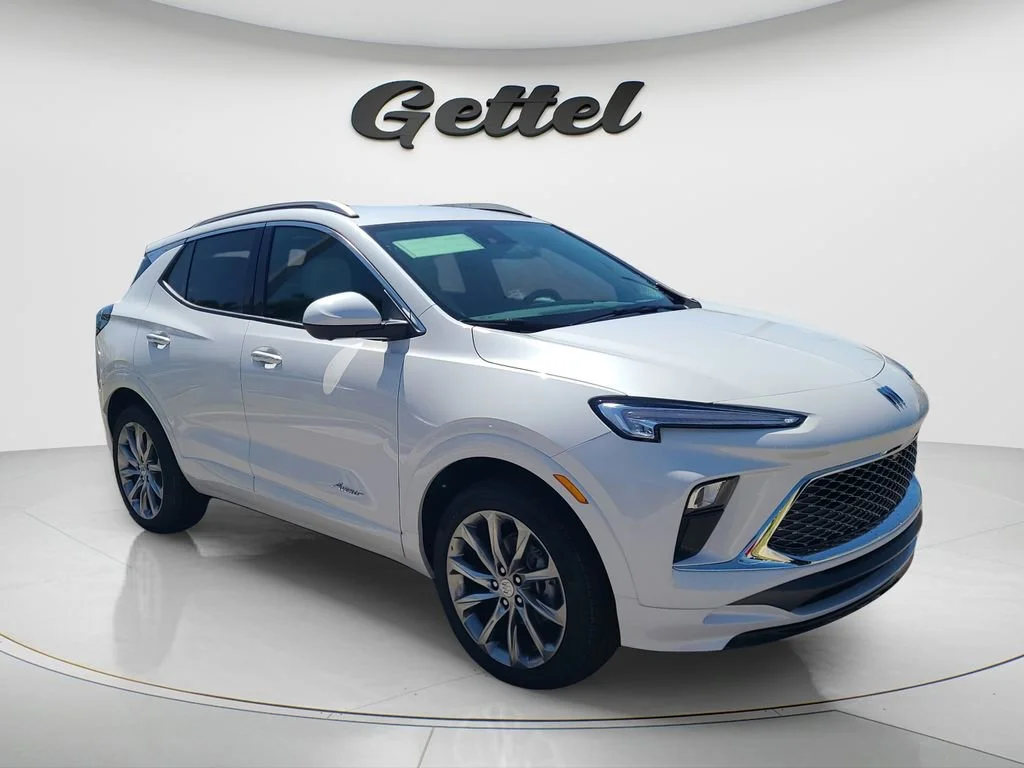 New 2026 White Frost Tricoat Buick Avenir image 3