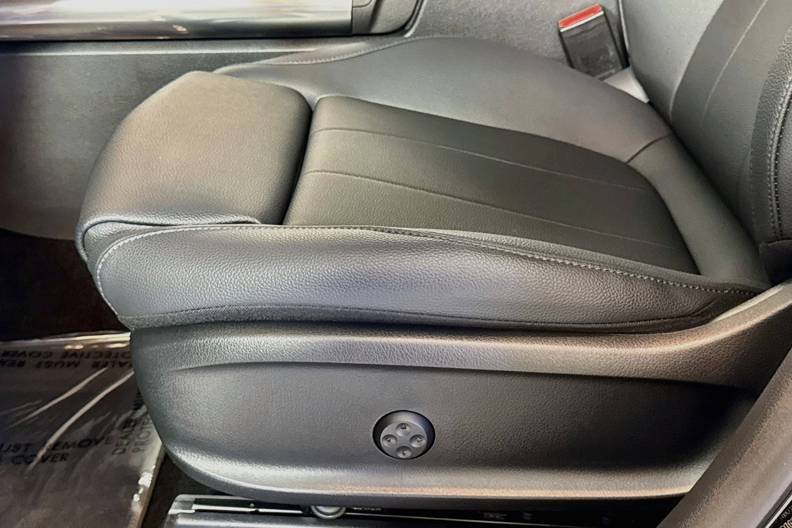 Certified Used 2026 Night Black Mercedes-Benz GLA 250 image 18
