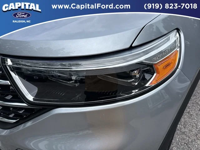 Used 2023 Silver Ford XLT image 11