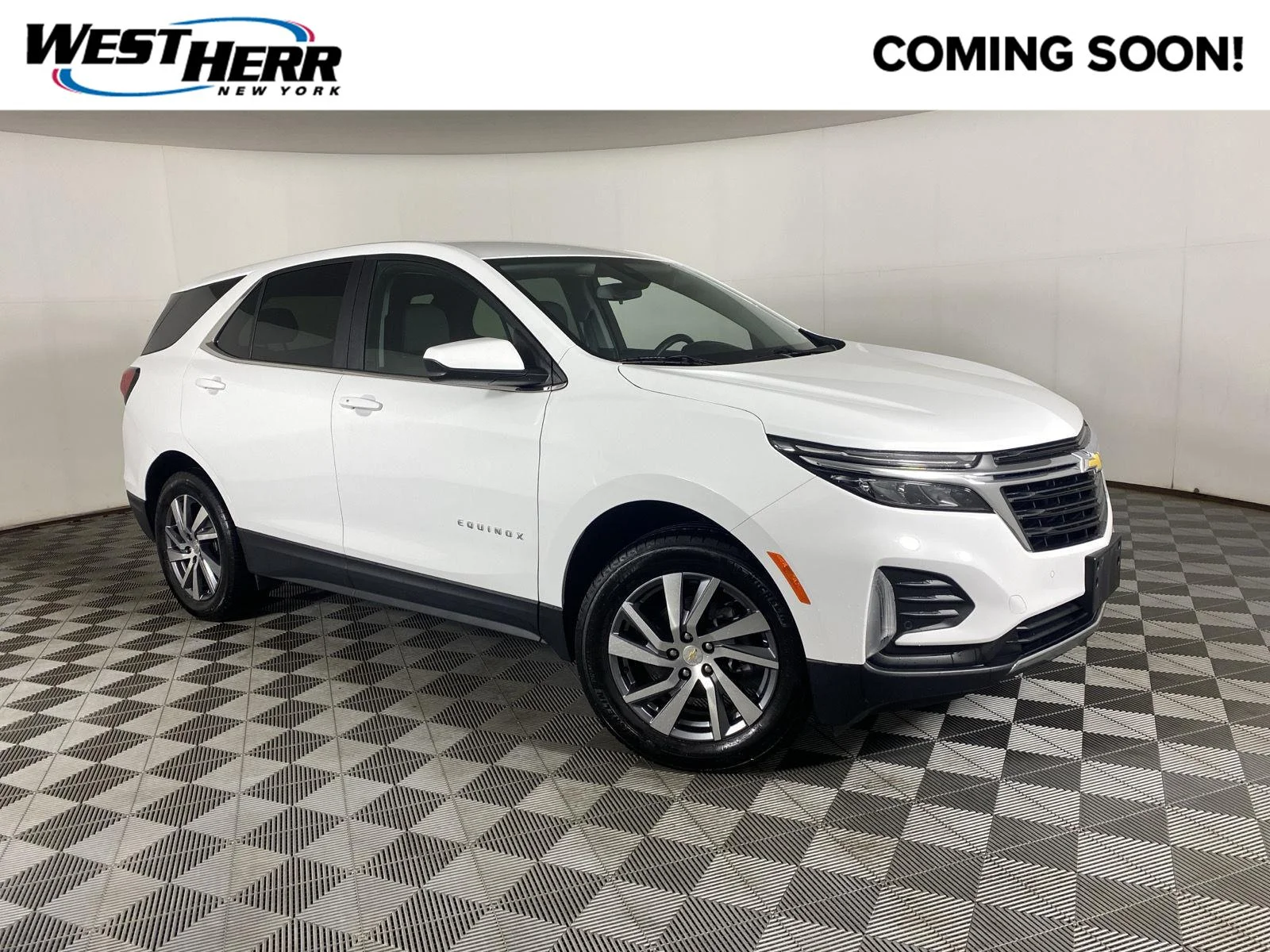 Used 2024 Summit White Chevrolet LT image 1