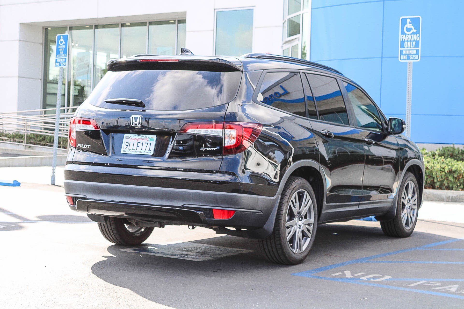 Certified Used 2022 Crystal Black Pearl Honda Sport image 6