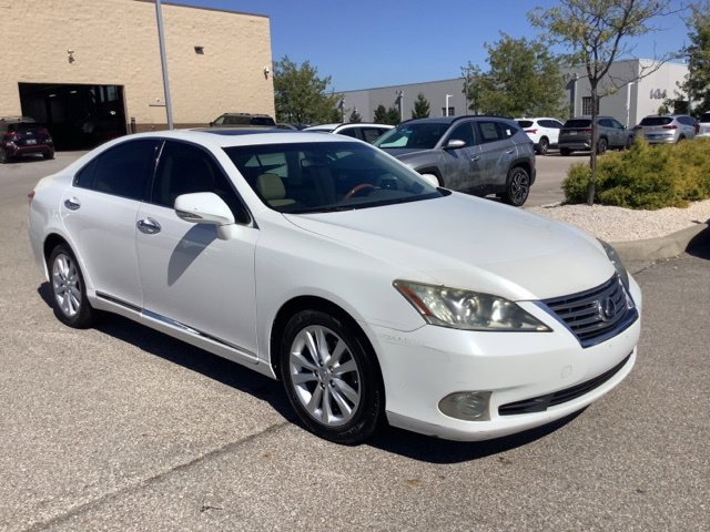 Used 2010 Starfire Pearl Lexus 350 image 3