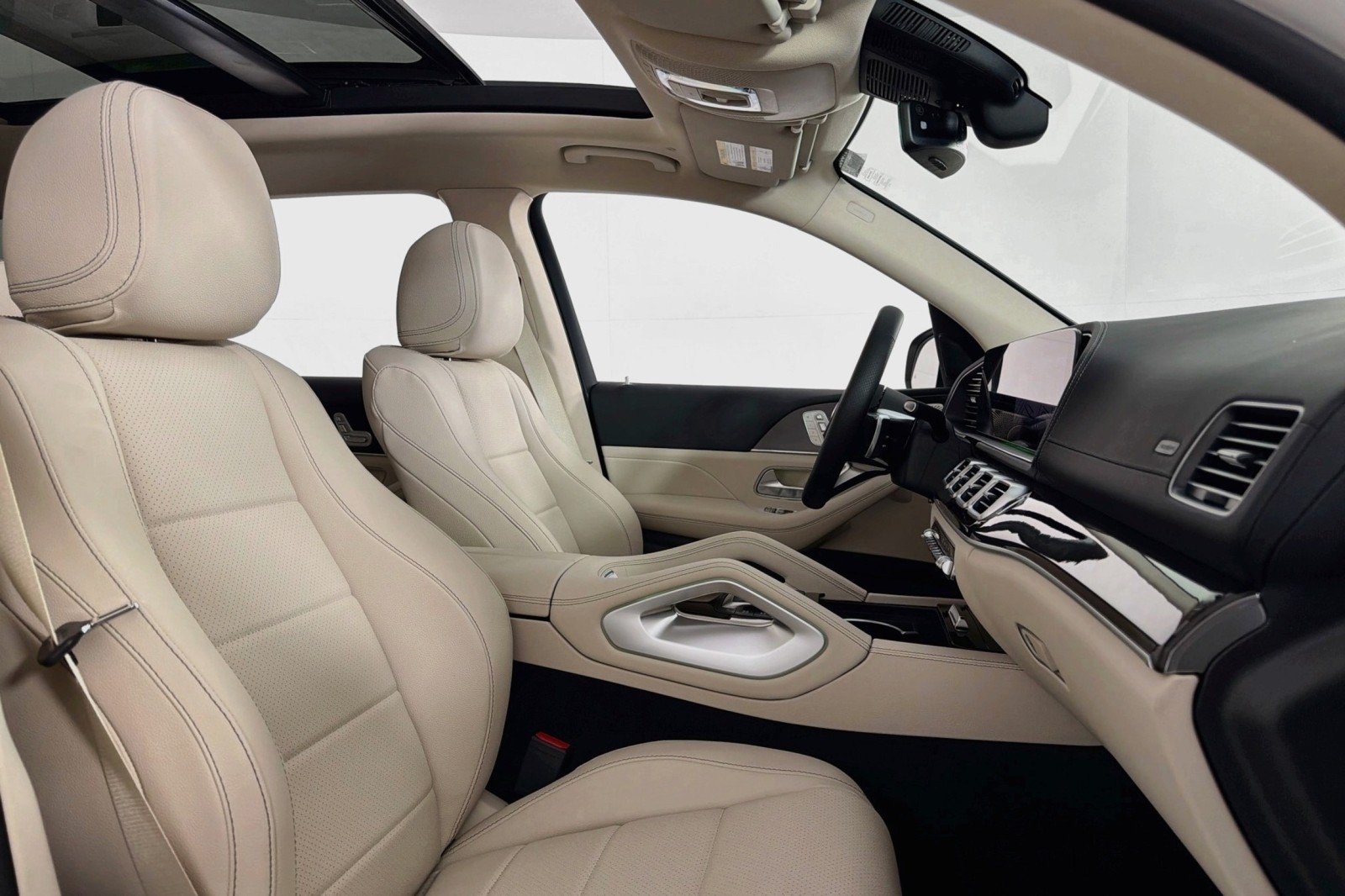 New 2026 Polar White Mercedes-Benz GLS 450 4MATIC® SUV image 6