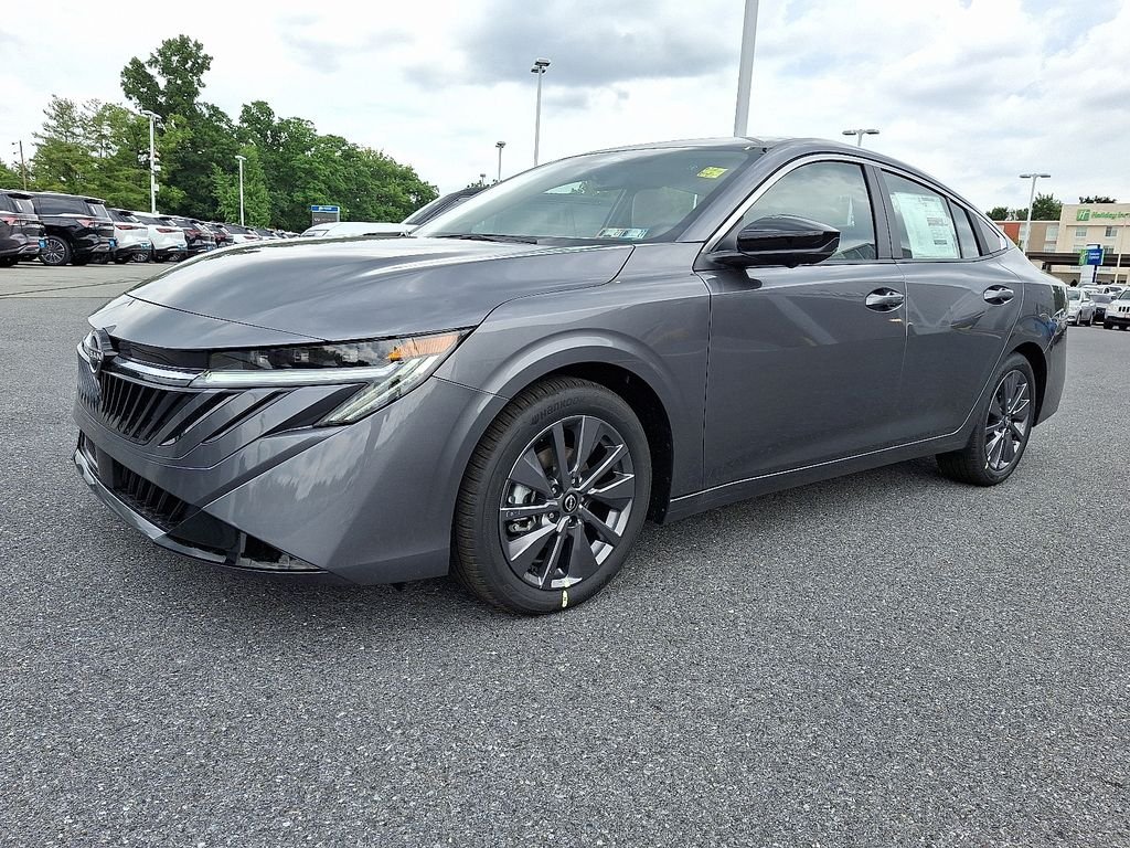 2026 Nissan Sentra — photo 2
