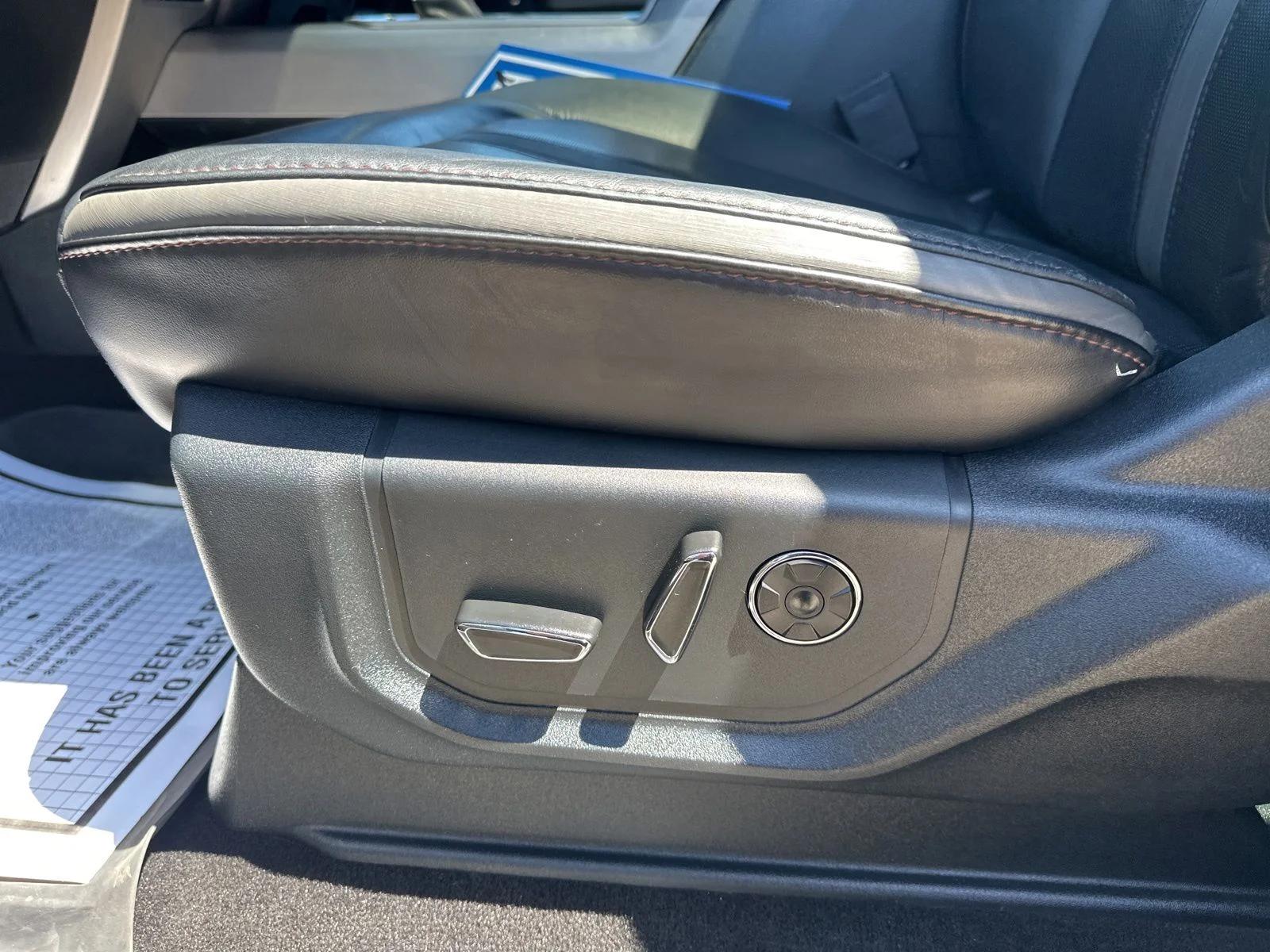 Used 2020 Black Ford Platinum image 19