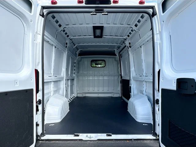 New 2026 Bright White Clear-Coat Exterior Paint RAM  image 22