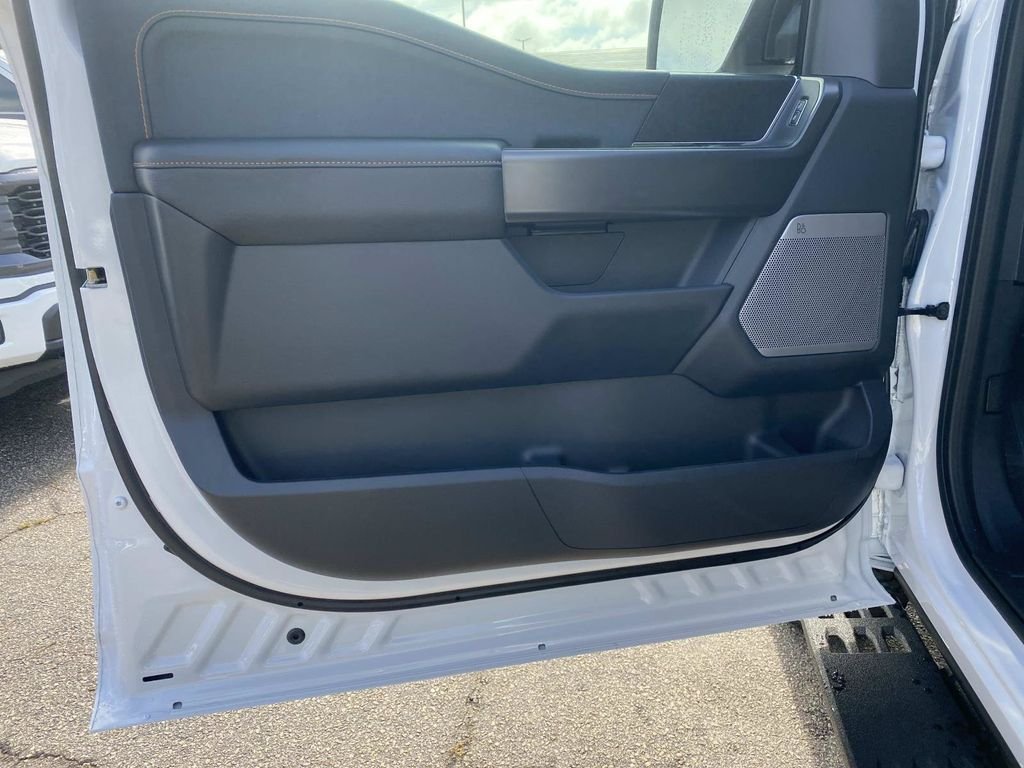 New 2026 Oxford White Ford Tremor® image 12