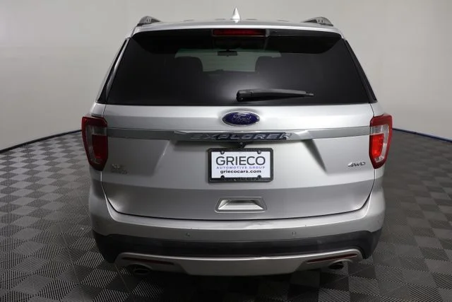 Used 2017 Silver Ford XLT image 7