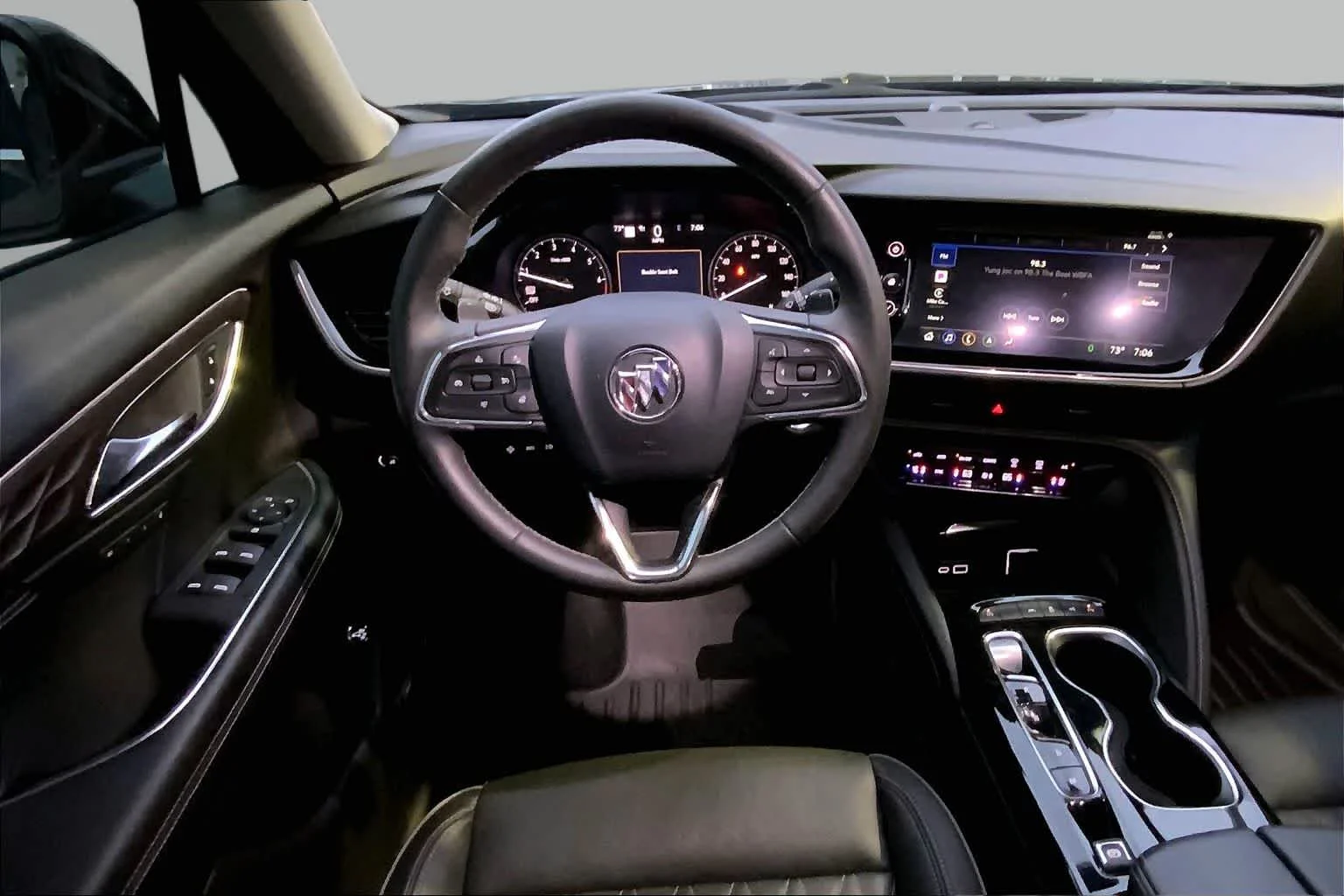 Used 2022 Ebony Twilight Metallic Buick Avenir image 6