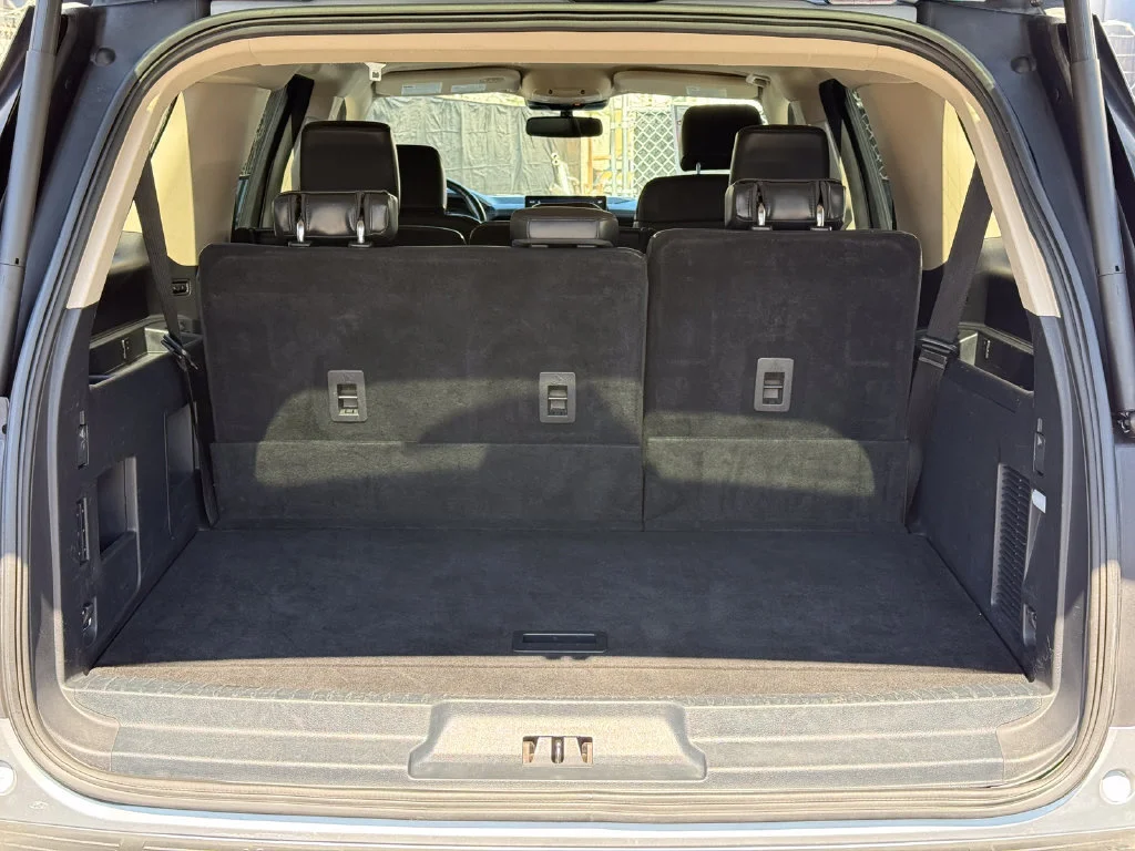 Used 2024 Silver Ford XLT image 12