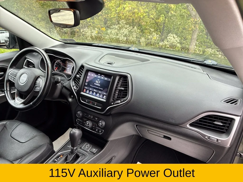 Used 2021 Olive Green Jeep Latitude Lux image 23